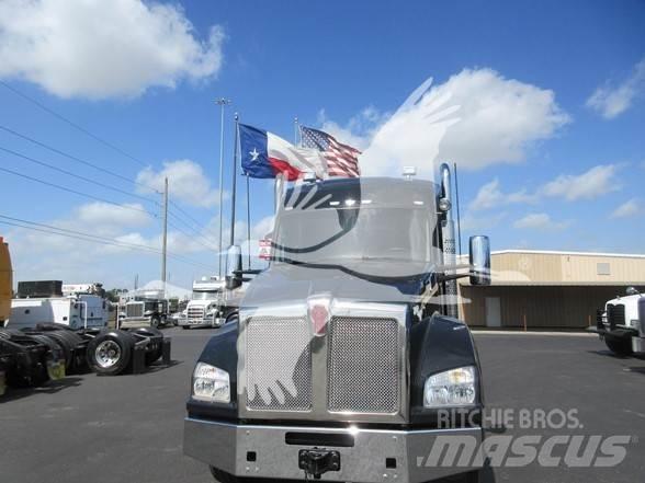Kenworth T880 Vetopöytäautot