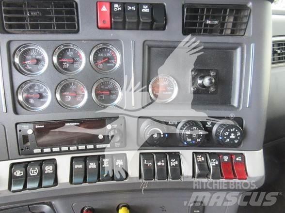 Kenworth T880 Vetopöytäautot