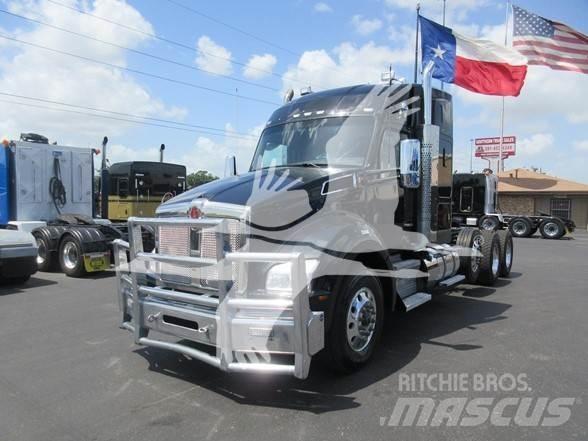 Kenworth T880 Vetopöytäautot