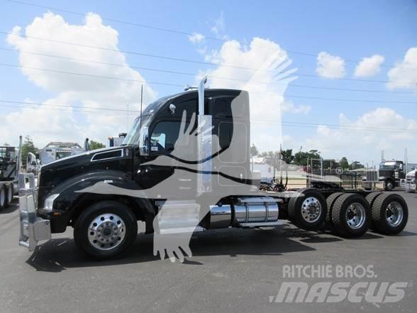 Kenworth T880 Vetopöytäautot