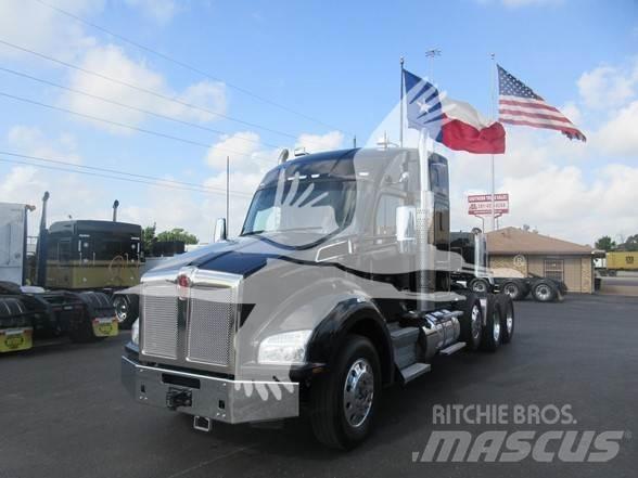Kenworth T880 Vetopöytäautot