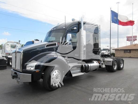 Kenworth T880 Vetopöytäautot