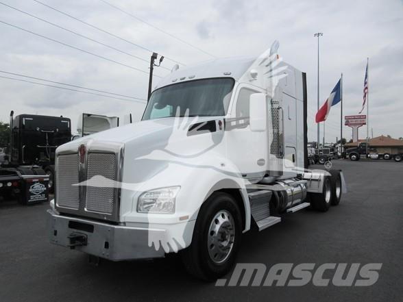 Kenworth T880 Vetopöytäautot