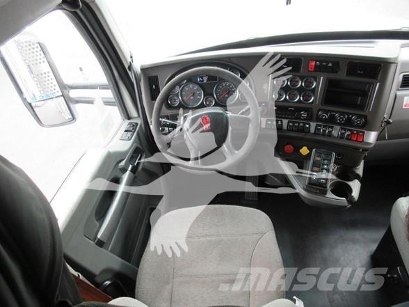 Kenworth T880 Vetopöytäautot