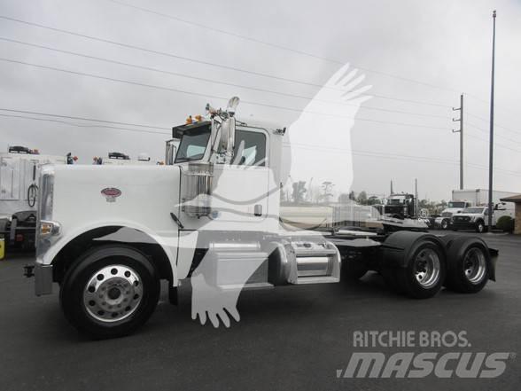 Peterbilt 389 Vetopöytäautot