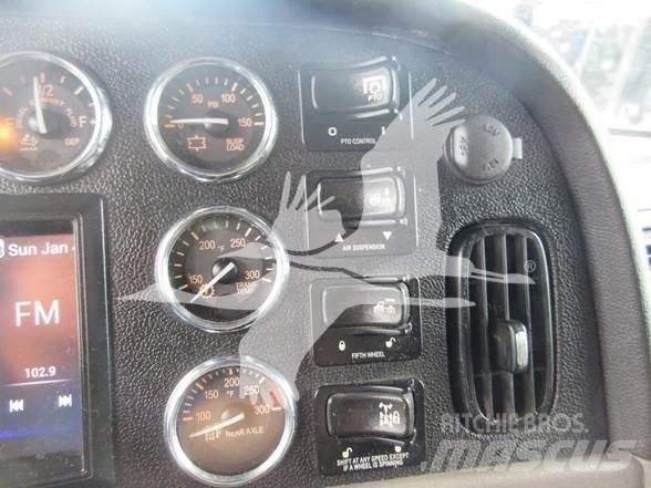 Peterbilt 389 Vetopöytäautot