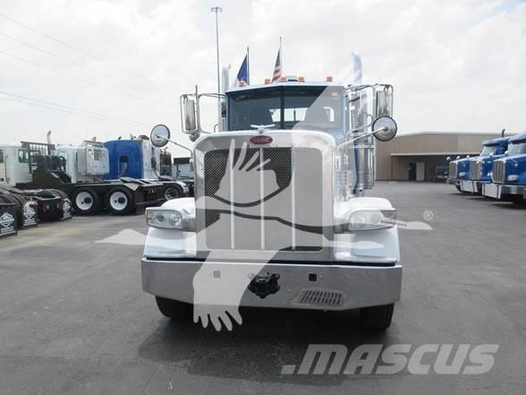 Peterbilt 389 Vetopöytäautot