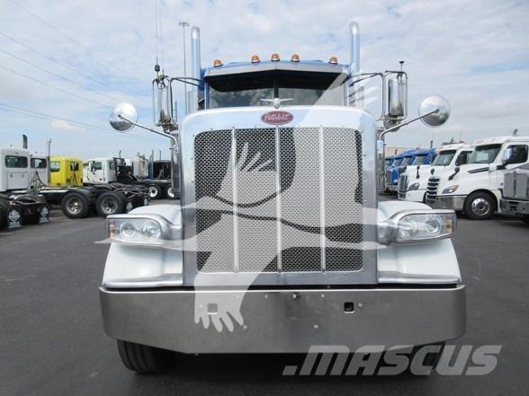 Peterbilt 389 Vetopöytäautot