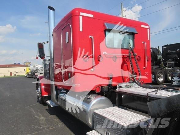 Peterbilt 389 Vetopöytäautot