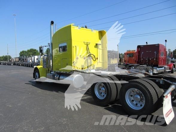 Peterbilt 389 Vetopöytäautot