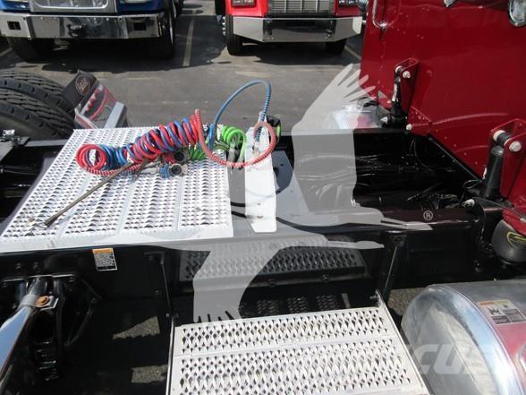 Peterbilt 389 Vetopöytäautot