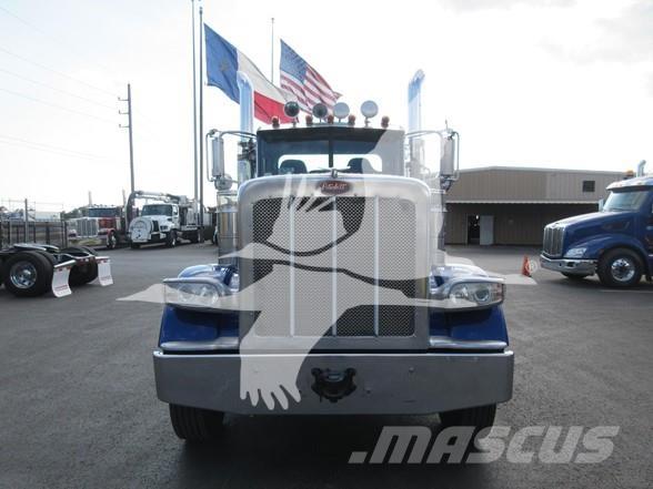 Peterbilt 389 Vetopöytäautot