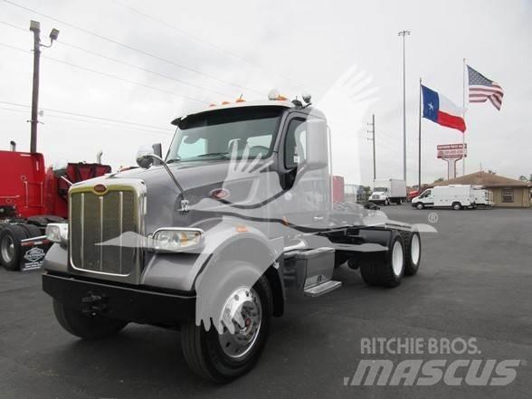 Peterbilt 567 Vetopöytäautot