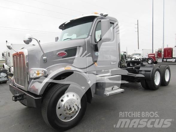 Peterbilt 567 Vetopöytäautot