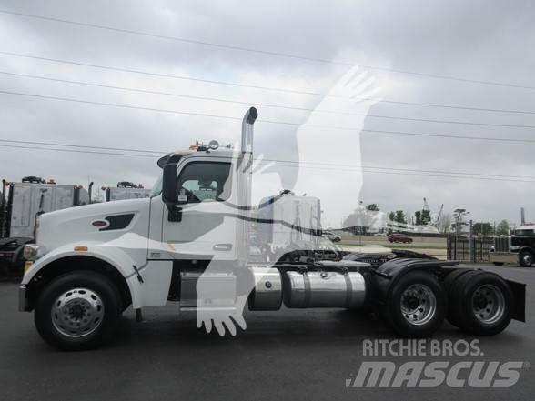 Peterbilt 567 Vetopöytäautot