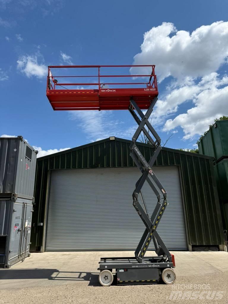 SkyJack SJ 4620 Saksilavat