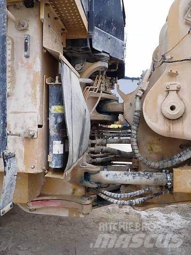 CAT 988K Pyöräkuormaajat