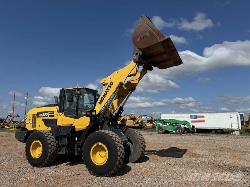 Komatsu WA 320 Pyöräkuormaajat