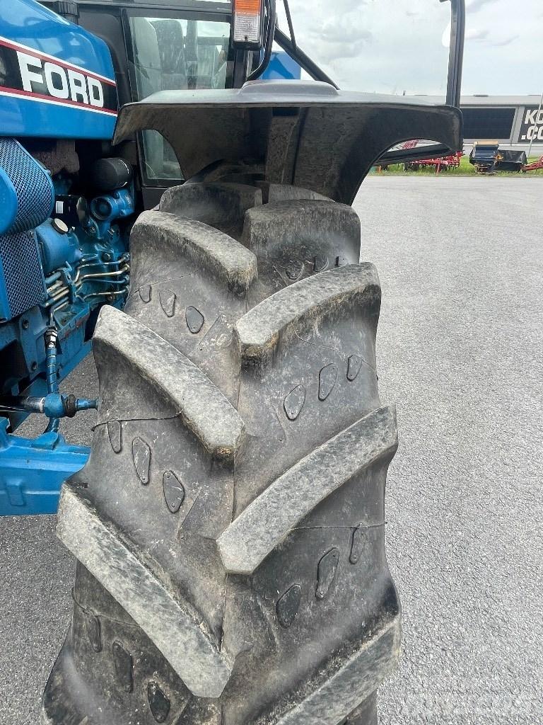 Ford 4830 Traktorit