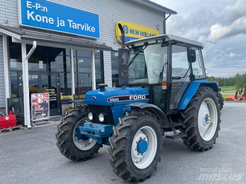 Ford 4830 Traktorit