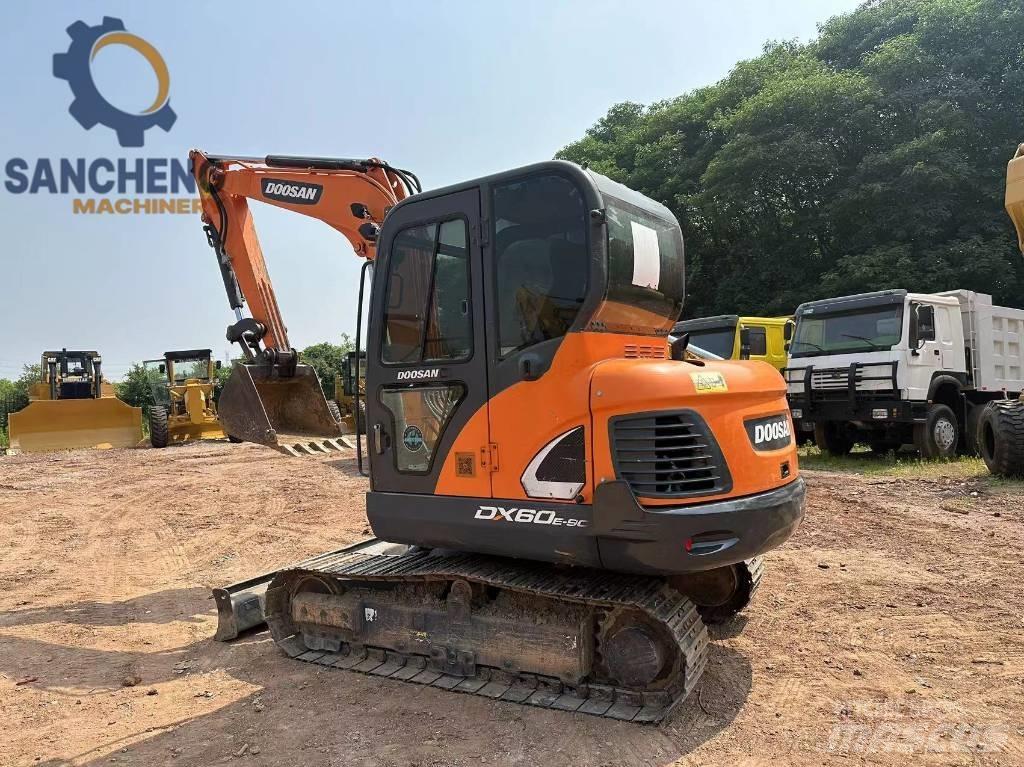 Doosan DX 60 Telakaivukoneet