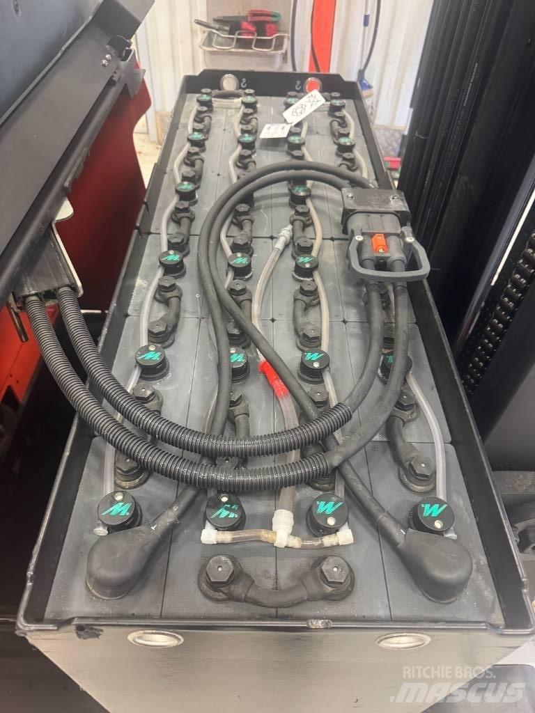 BT Toyota RRE 160 Työntömastotrukit