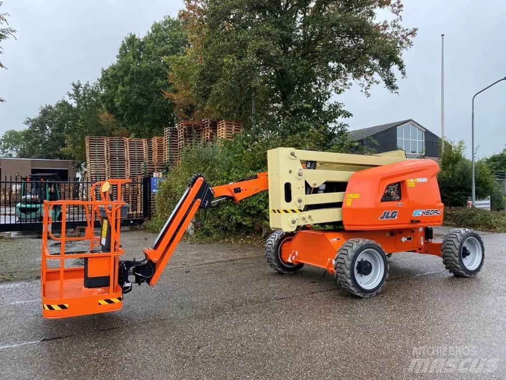 JLG EC450AJ Kuukulkijat