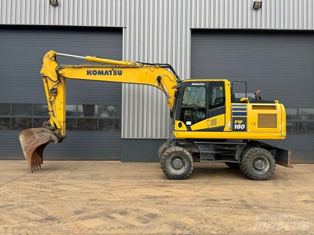 Komatsu PW180-11 Pyöräkaivukoneet