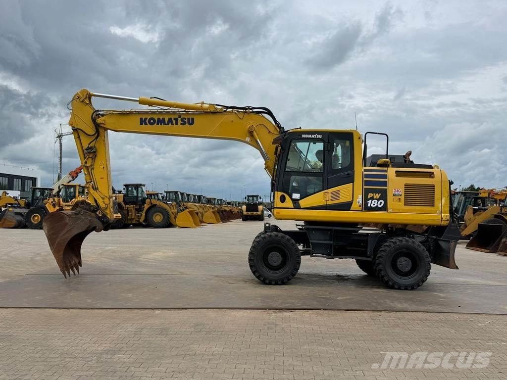 Komatsu PW180-11 Pyöräkaivukoneet