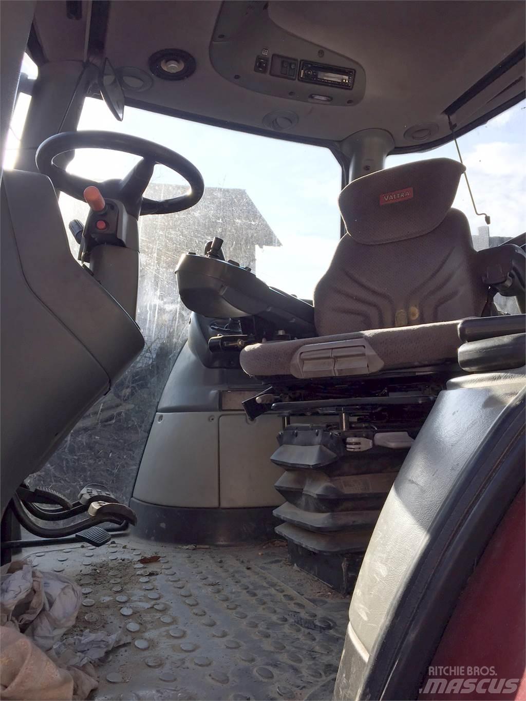 Valtra S280 Traktorit