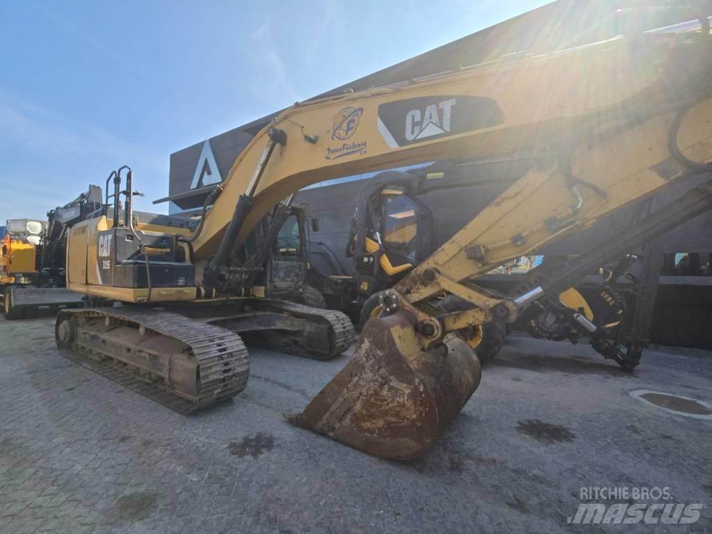 CAT 329 E LN Telakaivukoneet