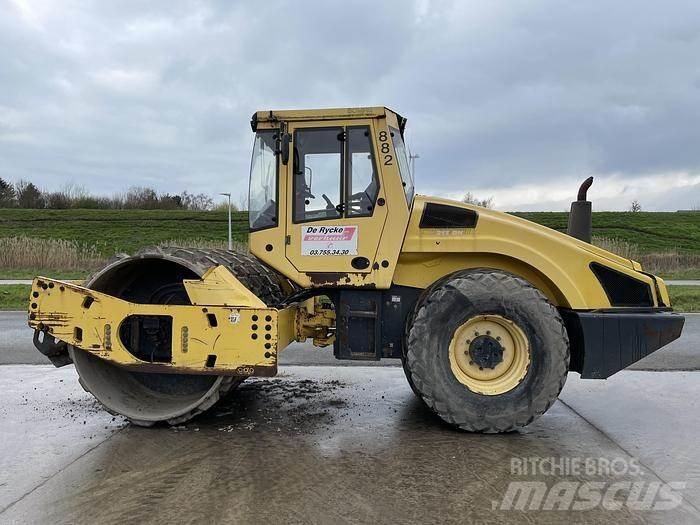Bomag BW213DH-4 Yksivalssijyrät