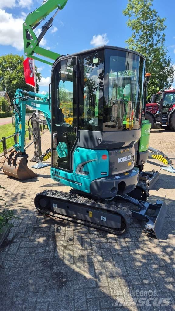 Kobelco SK 17 SR Minikaivukoneet < 7t