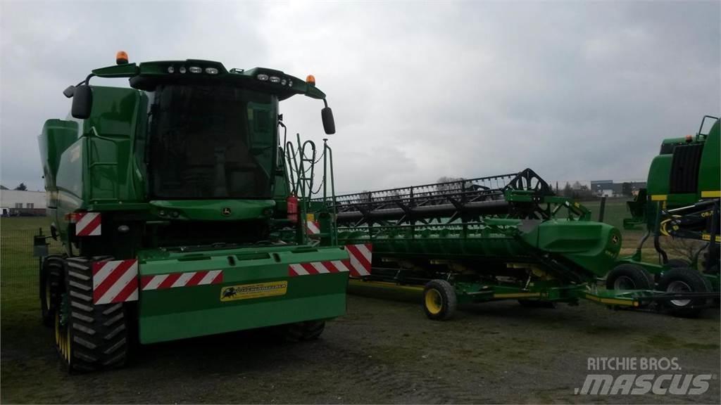 John Deere S685 Leikkuupuimurit