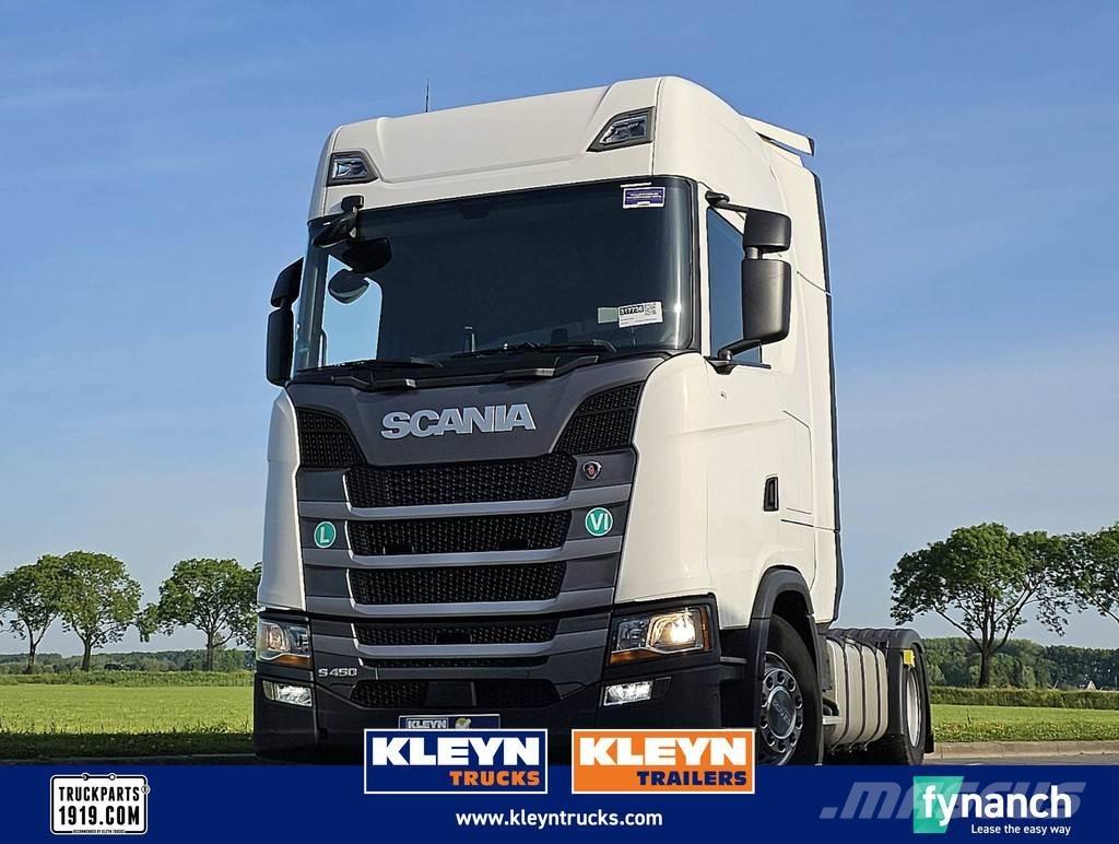 Scania S450 Vetopöytäautot