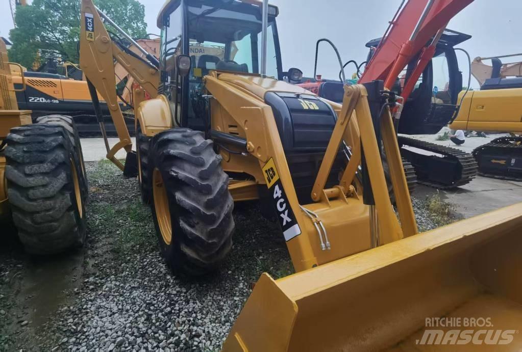 JCB 4 CX Kaivurikuormaajat