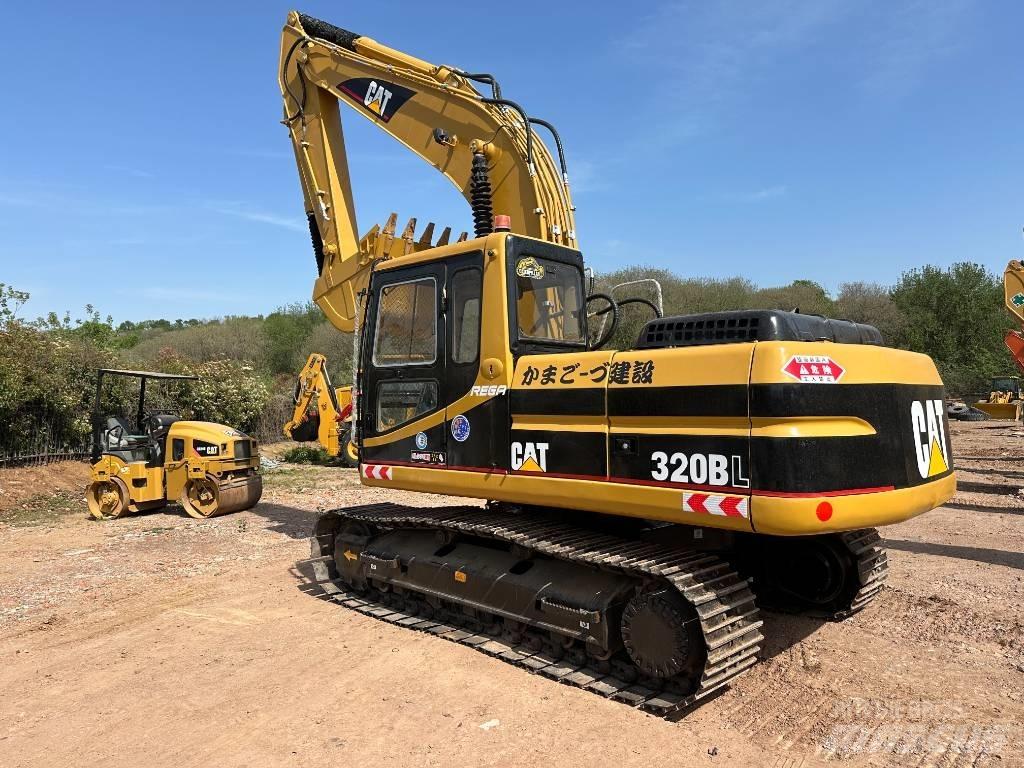 CAT 320 B L Telakaivukoneet