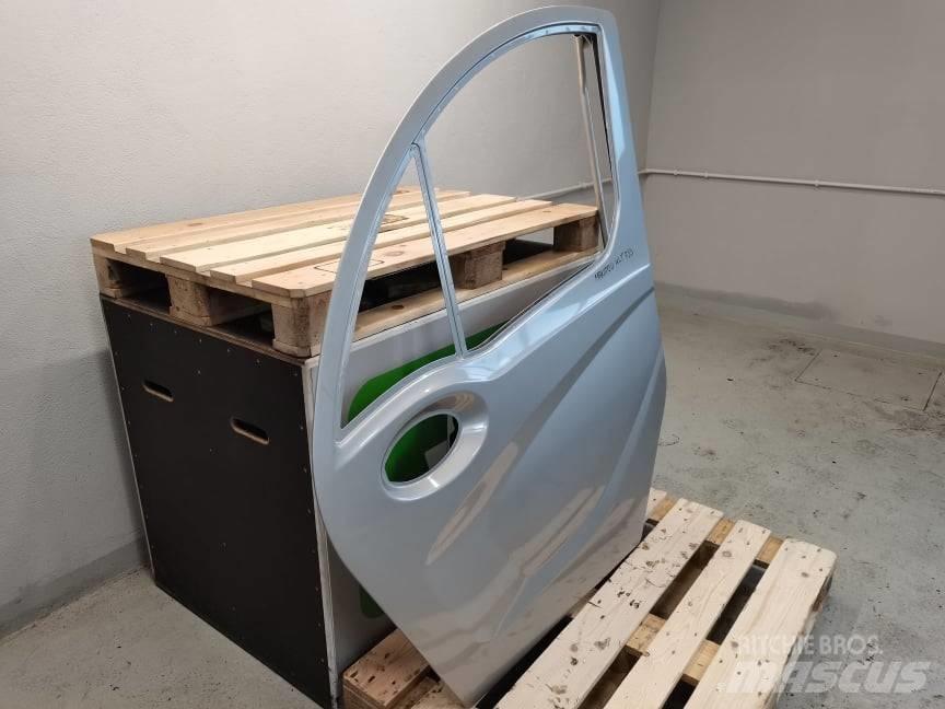 Manitou MLT 635 door Ohjaamo ja sisusta