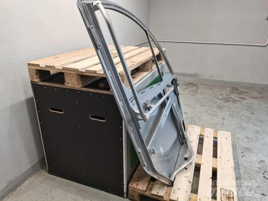 Manitou MLT 635 door Ohjaamo ja sisusta
