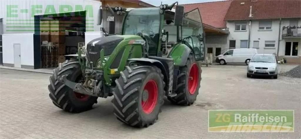 Fendt 724 vario Traktorit