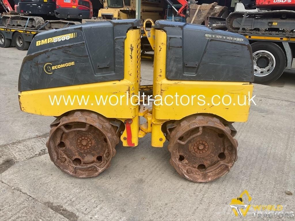 Bomag BMP 8500 Tärylevyt