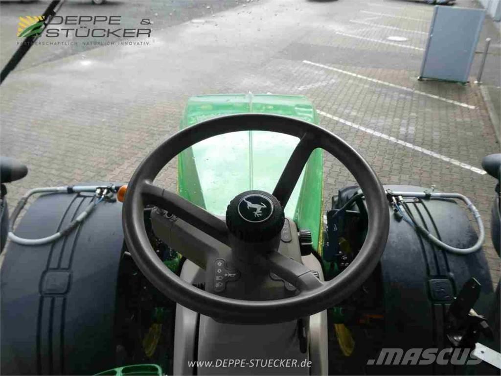 John Deere 8310R Traktorit