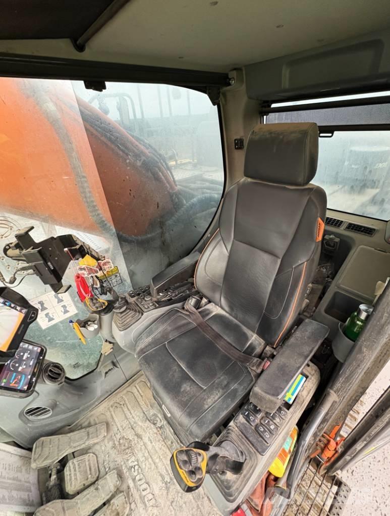 Develon DX 300 LC-7 Telakaivukoneet