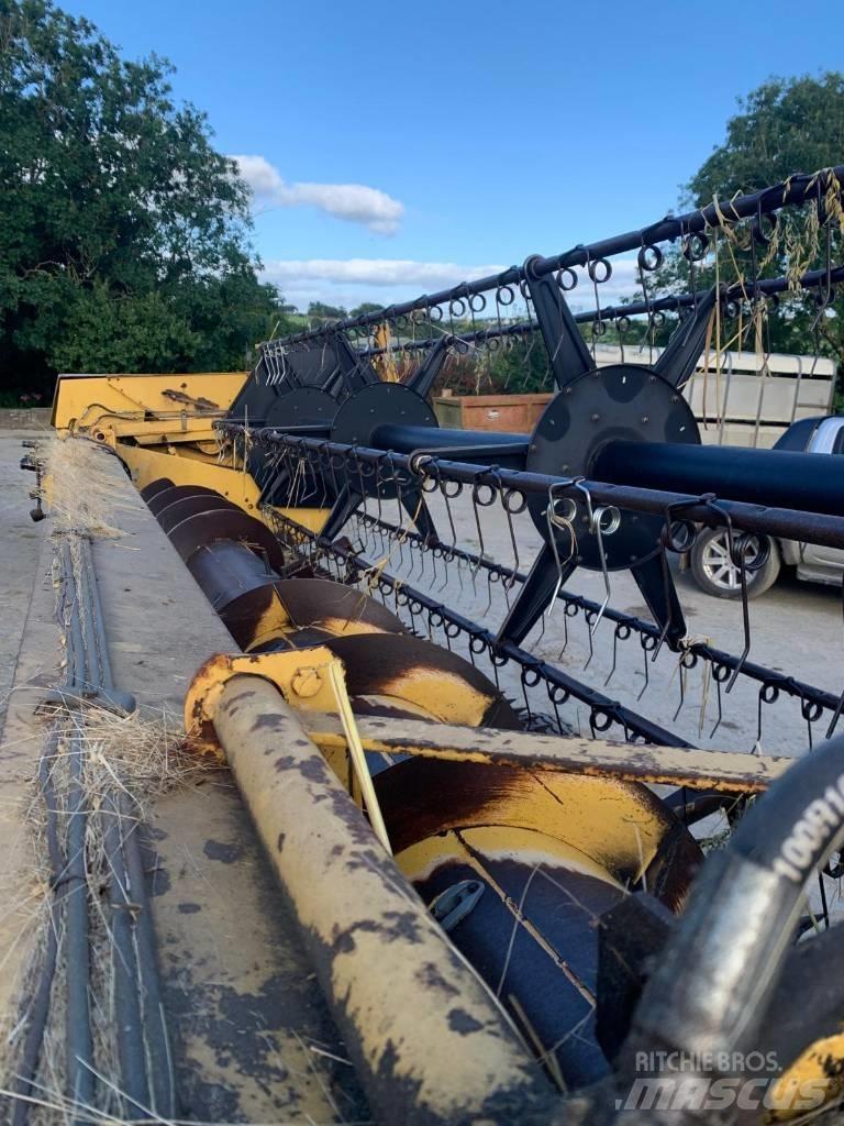 New Holland TX 34 Leikkuupuimurit