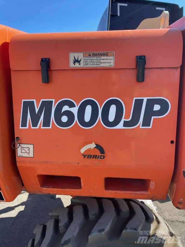 JLG M-600-JP Kuukulkijat