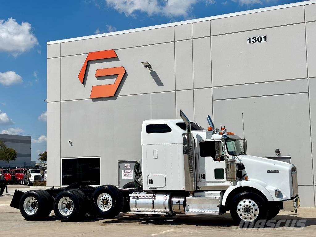 Kenworth T 800 Vetopöytäautot