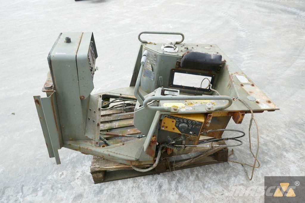CAT 6T-3309 Ohjaamot ja sisustat
