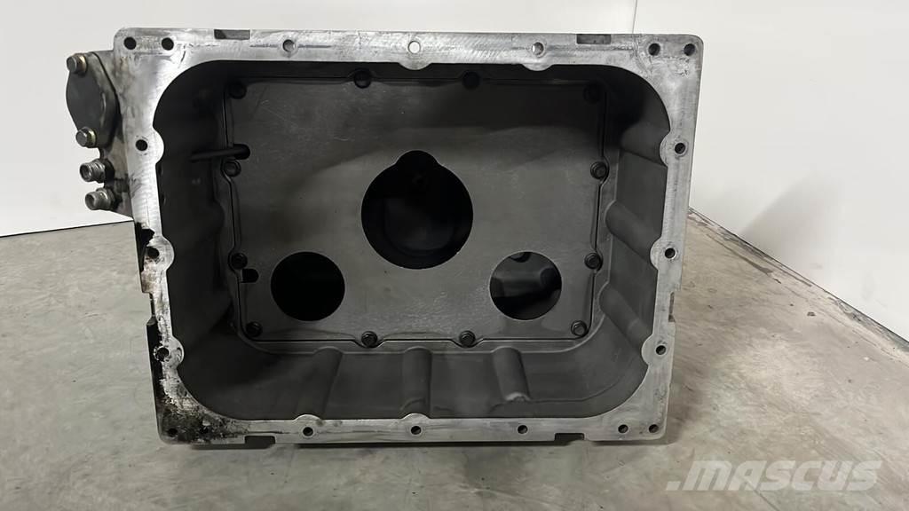 Liebherr carterpan Moottorit