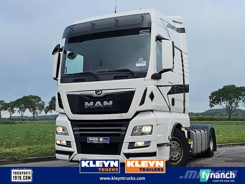 MAN 18.460 TGX Vetopöytäautot