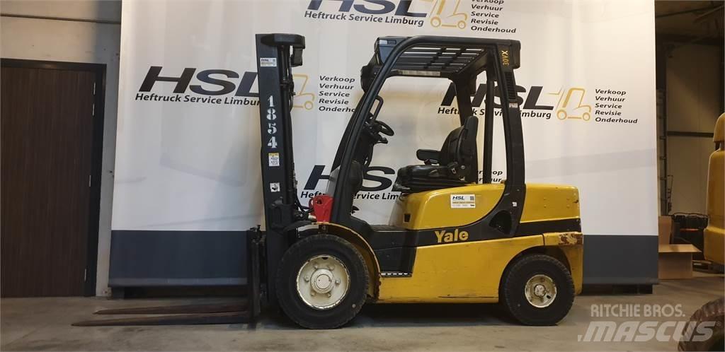 Yale GDP30VX Dieseltrukit